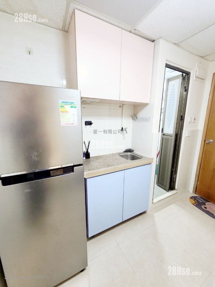 Cosmopolitan Estate Rental Studio , 1 Bathroom 326 ft²