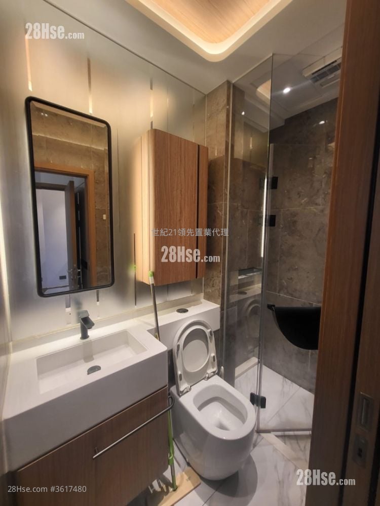 The Vantage Rental 270 ft² The Vantage Rental 270 ft²