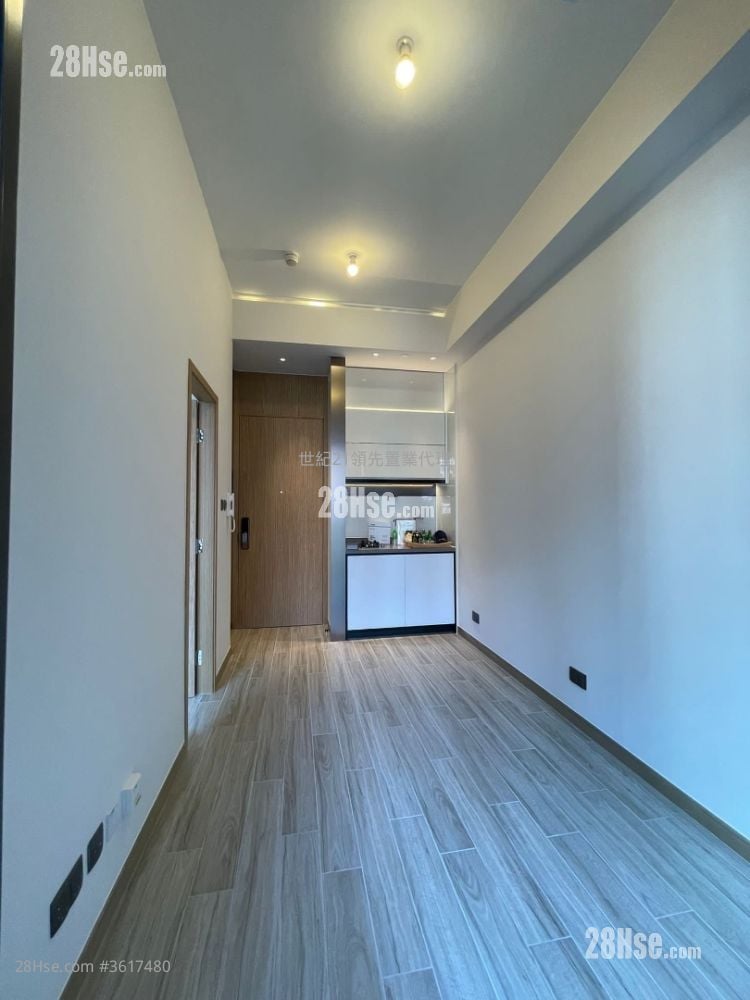 The Vantage Rental 270 ft² The Vantage Rental 270 ft²