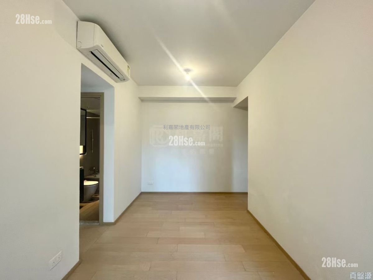 Lp6 Sell 2 Bedrooms , 1 Bathroom 525 ft² Lp6 Sell 2 Bedrooms , 1 Bathroom 525 ft²
