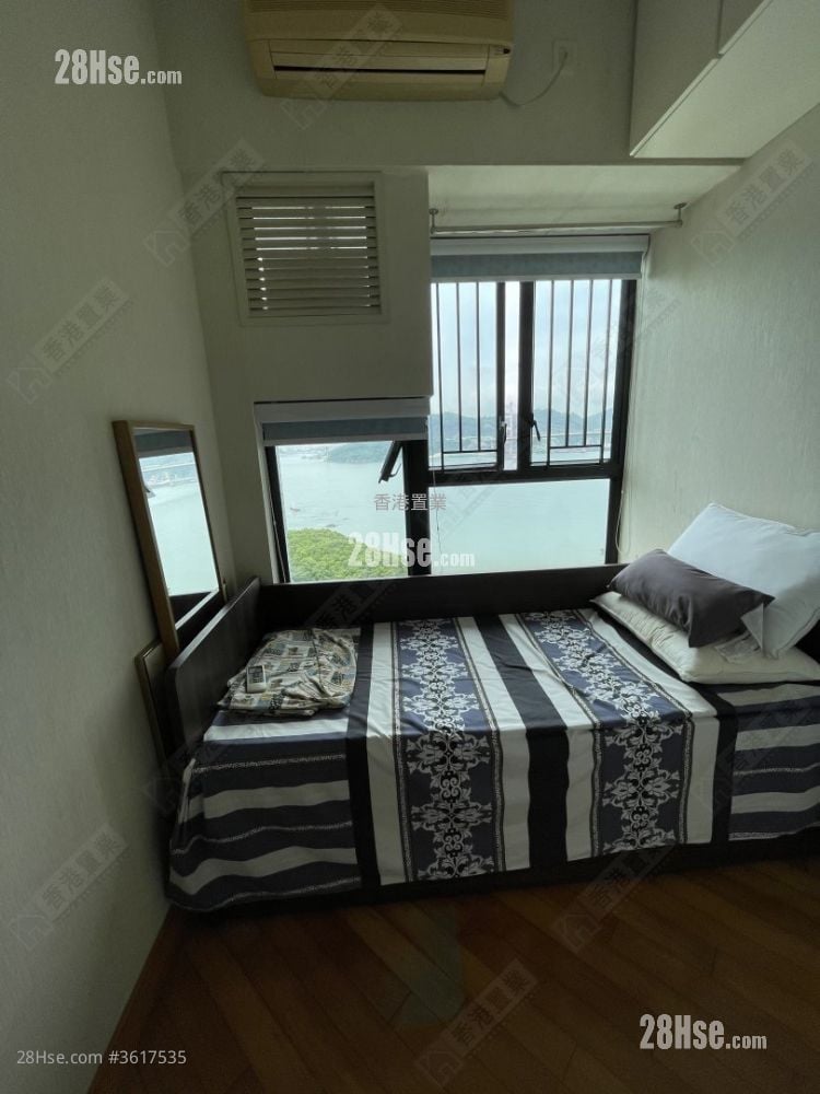 Park Island Sell 3 Bedrooms , 2 Bathrooms 710 ft² Park Island Sell 3 Bedrooms , 2 Bathrooms 710 ft²