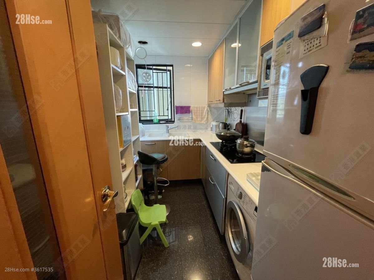 Park Island Sell 3 Bedrooms , 2 Bathrooms 710 ft² Park Island Sell 3 Bedrooms , 2 Bathrooms 710 ft²