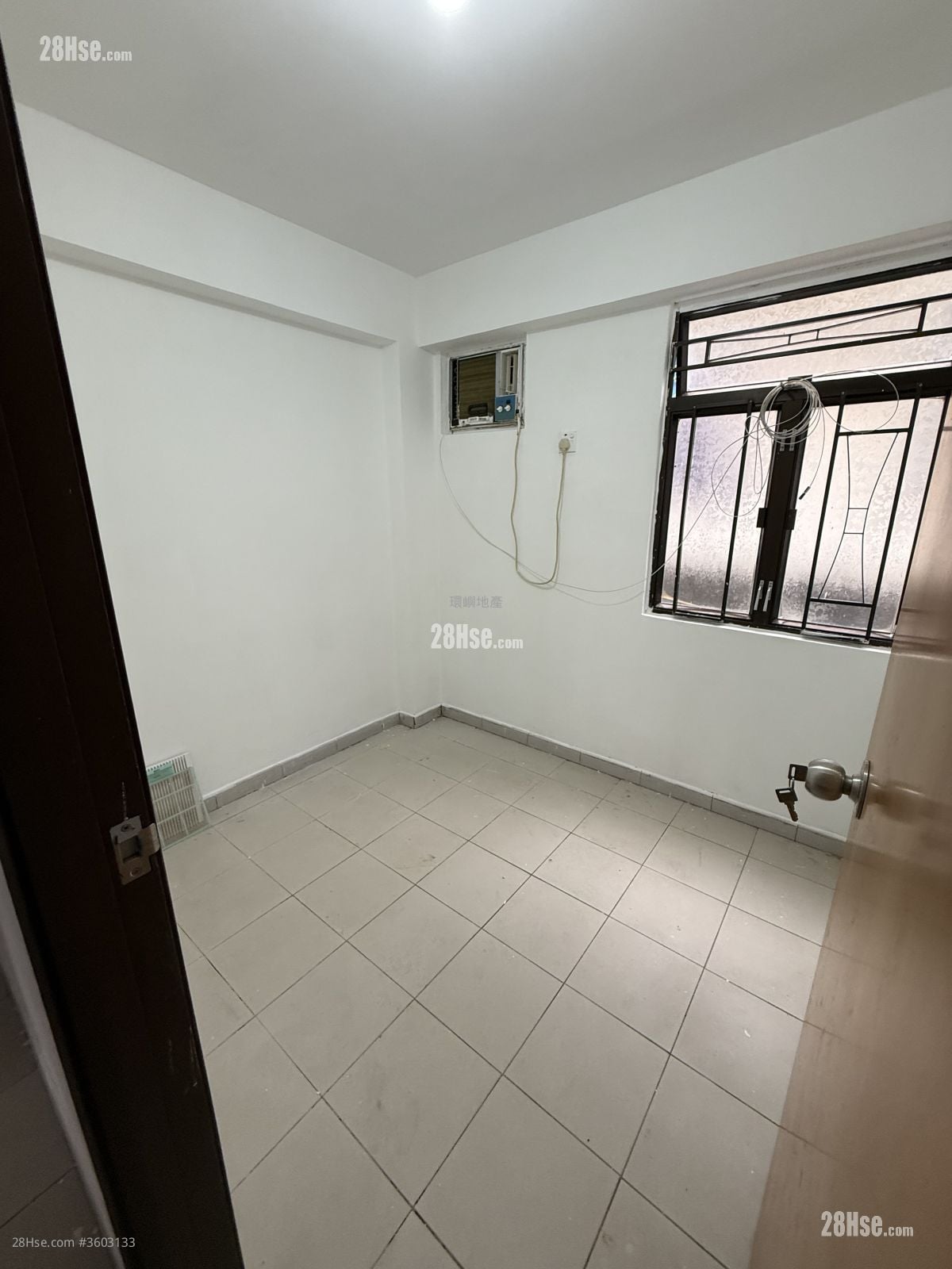 Village Sell 5+ Bedrooms , 3 Bathrooms 1,500 ft²