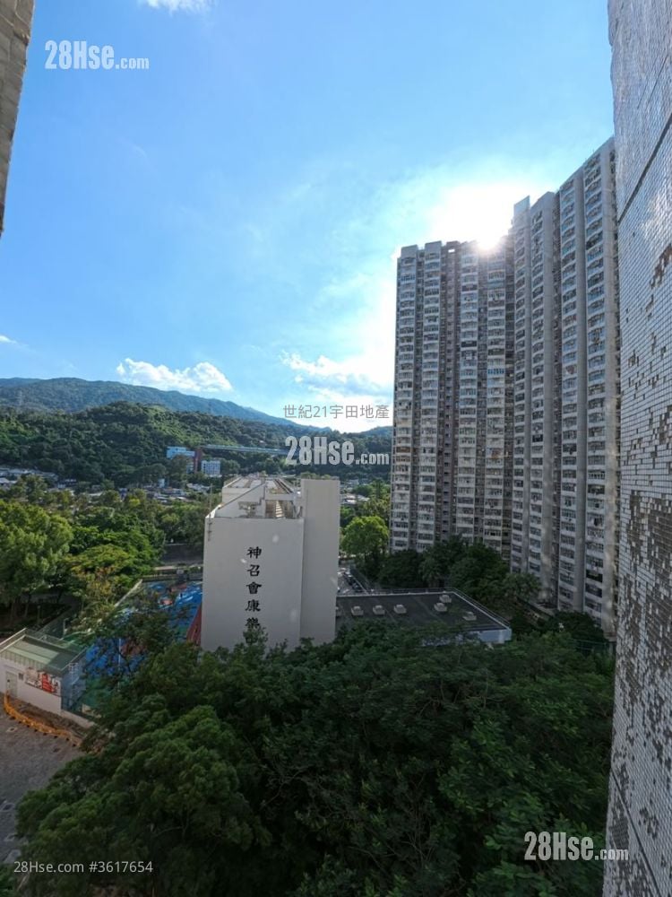 Po Nga Court Sell 3 Bedrooms , 1 Bathroom 489 ft²