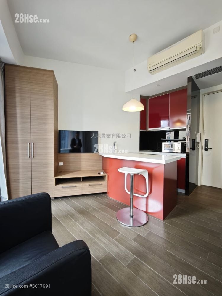 Queen's Cube Rental Studio , 1 Bathroom 279 ft² Queen's Cube Rental Studio , 1 Bathroom 279 ft²