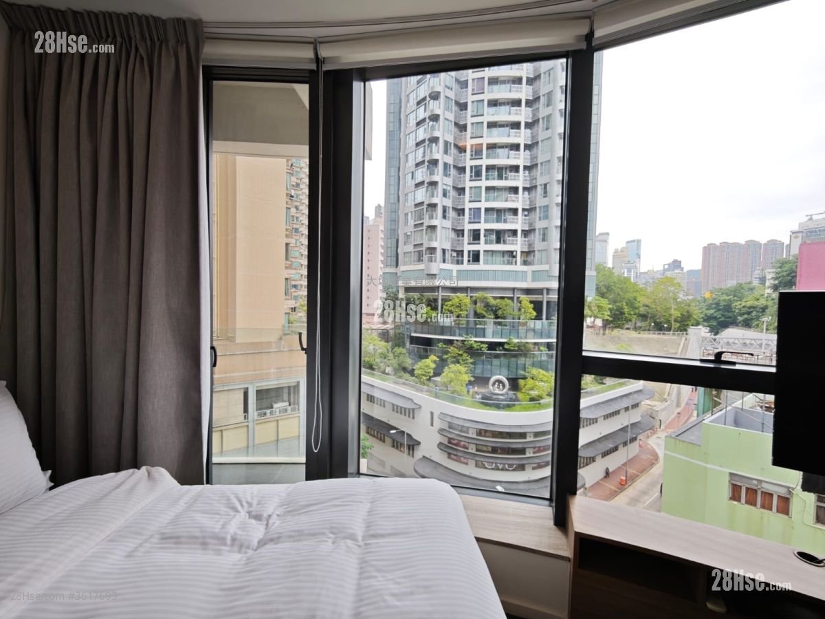 Queen's Cube Rental Studio , 1 Bathroom 297 ft² Queen's Cube Rental Studio , 1 Bathroom 297 ft²