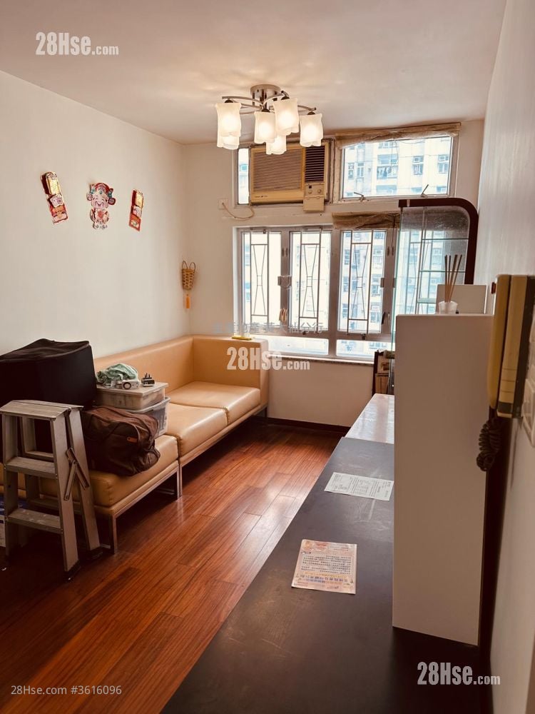 Tsz Oi Court Sell 2 Bedrooms 554 ft² Tsz Oi Court Sell 2 Bedrooms 554 ft²