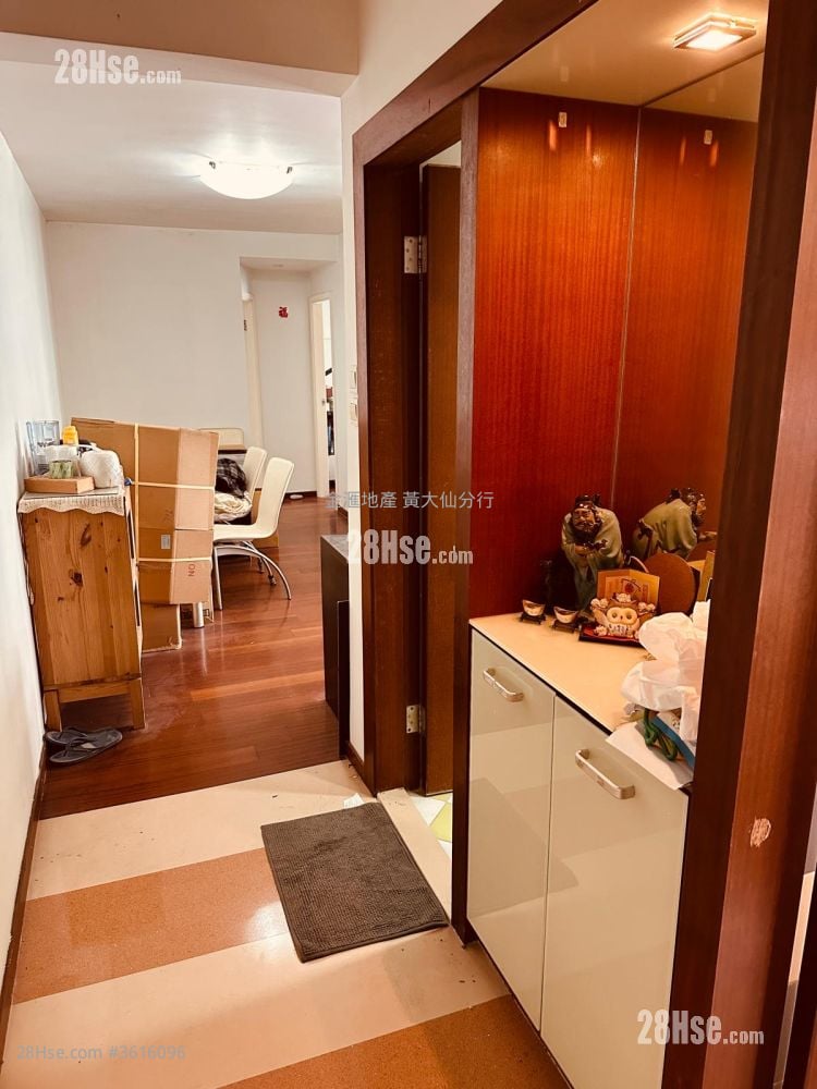 Tsz Oi Court Sell 2 Bedrooms 554 ft² Tsz Oi Court Sell 2 Bedrooms 554 ft²
