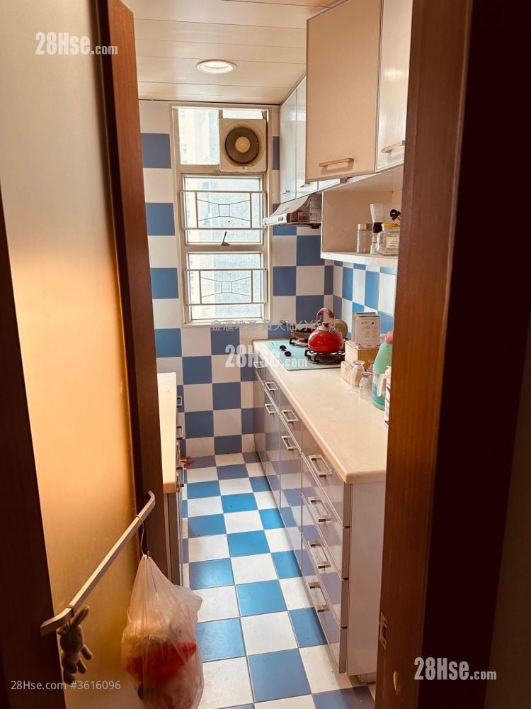 Tsz Oi Court Sell 2 Bedrooms 554 ft² Tsz Oi Court Sell 2 Bedrooms 554 ft²