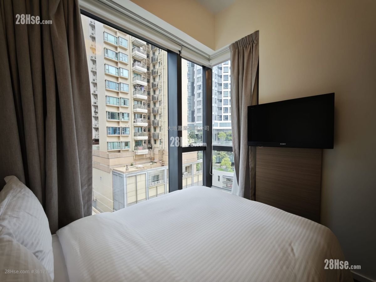 Queen's Cube Rental 1 Bedroom , 1 Bathroom 380 ft² Queen's Cube Rental 1 Bedroom , 1 Bathroom 380 ft²