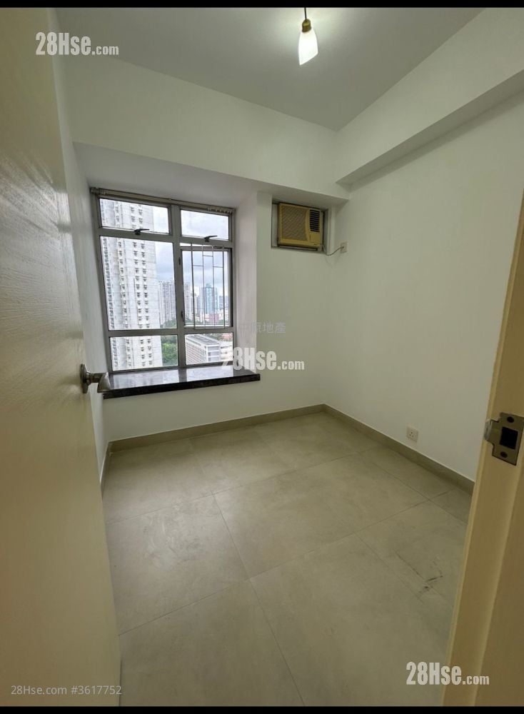 Sunshine City Rental 3 Bedrooms , 2 Bathrooms 503 ft² Sunshine City Rental 3 Bedrooms , 2 Bathrooms 503 ft²