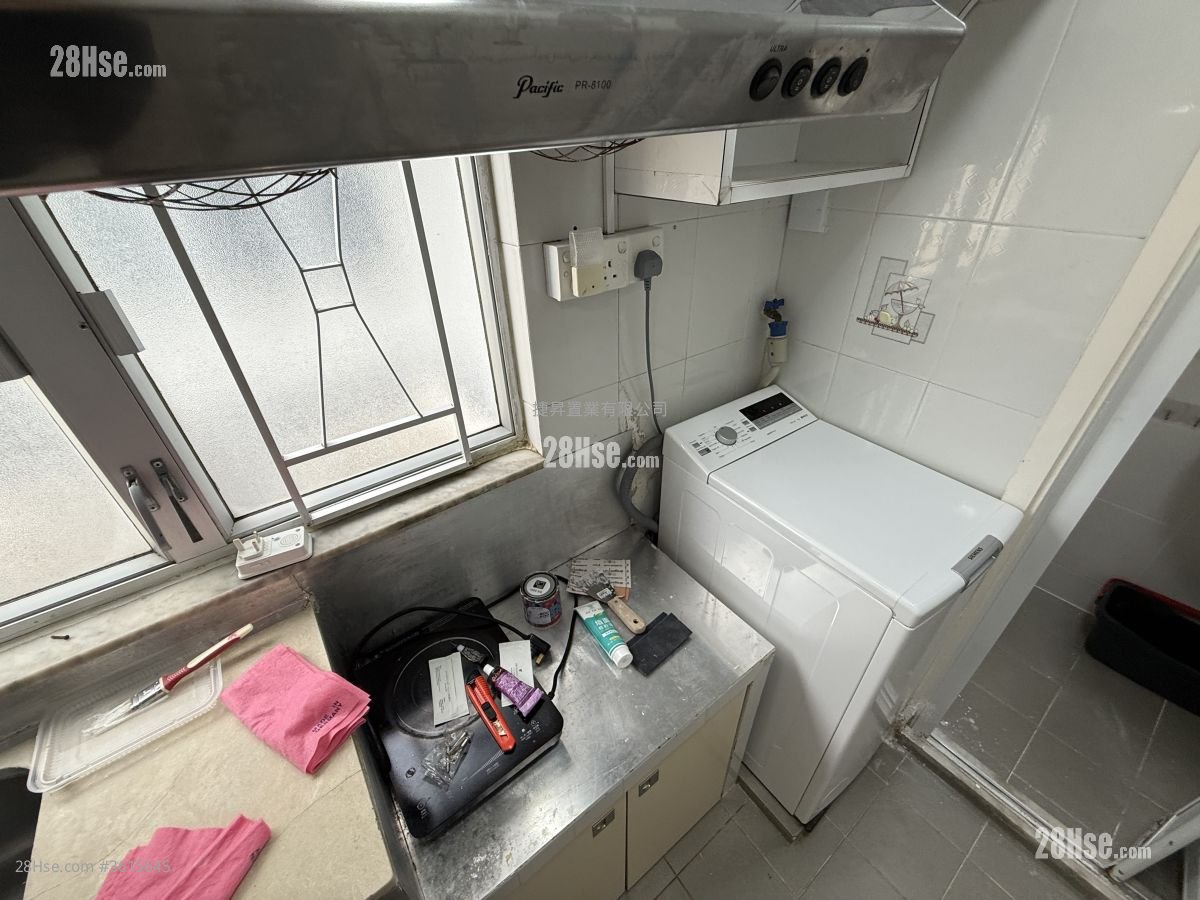 隆基大樓 售盤 2 房 , 1 浴室 312 平方呎 隆基大樓 售盤 2 房 , 1 浴室 312 平方呎