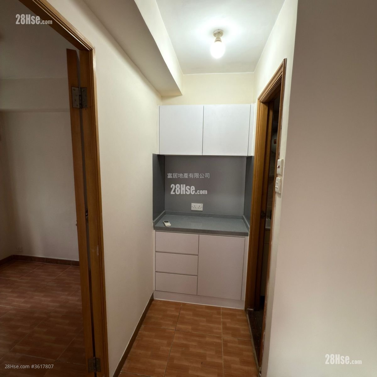 康福楼 租盘 2 房 , 1 浴室 283 平方尺 康福楼 租盘 2 房 , 1 浴室 283 平方尺