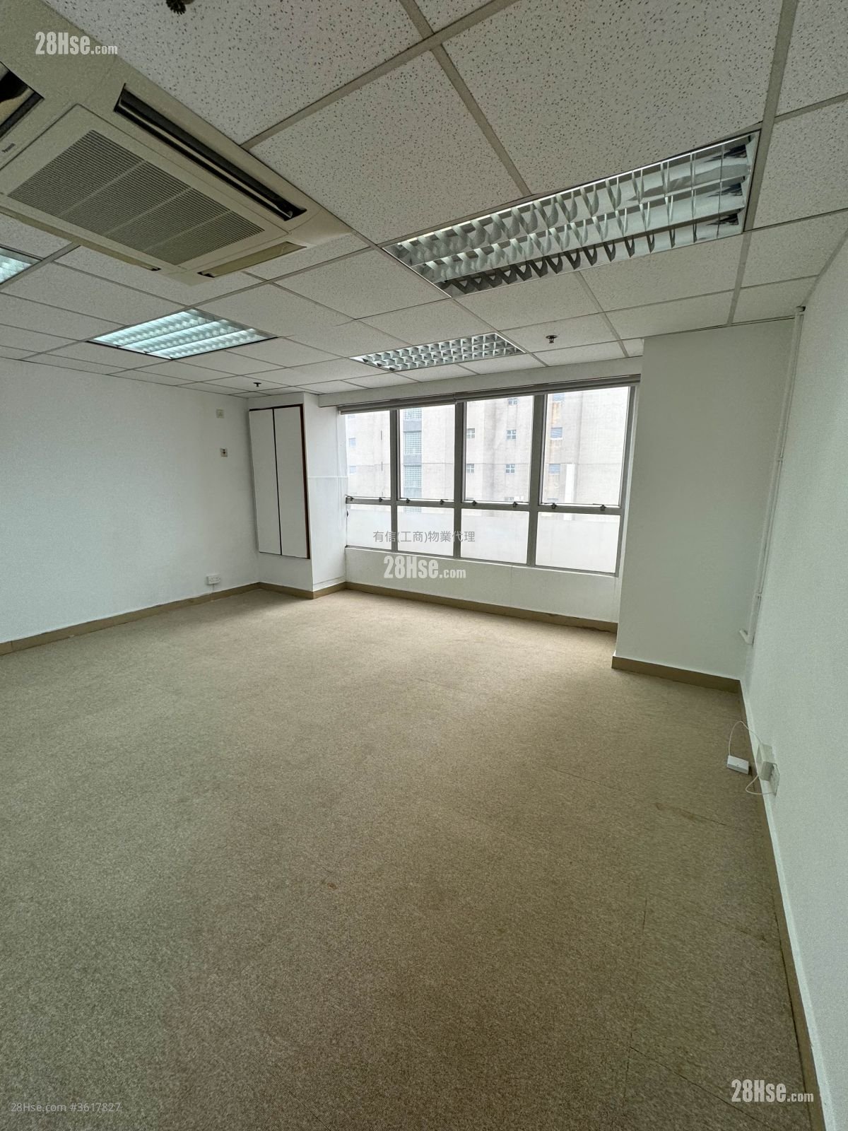 九龍廣場 租盤 367 平方呎 九龍廣場 租盤 367 平方呎