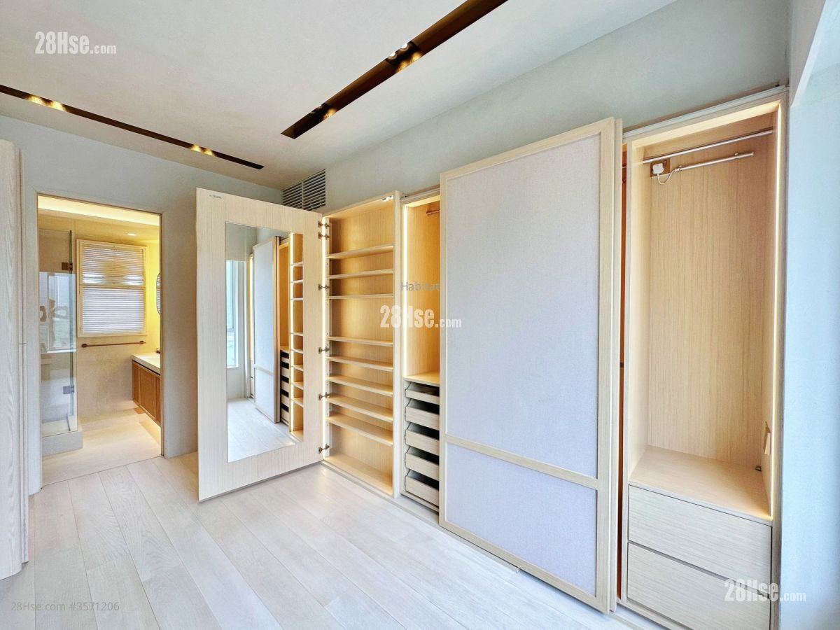 The Redhill Peninsula Sell 2 Bedrooms , 2 Bathrooms 946 ft² The Redhill Peninsula Sell 2 Bedrooms , 2 Bathrooms 946 ft²