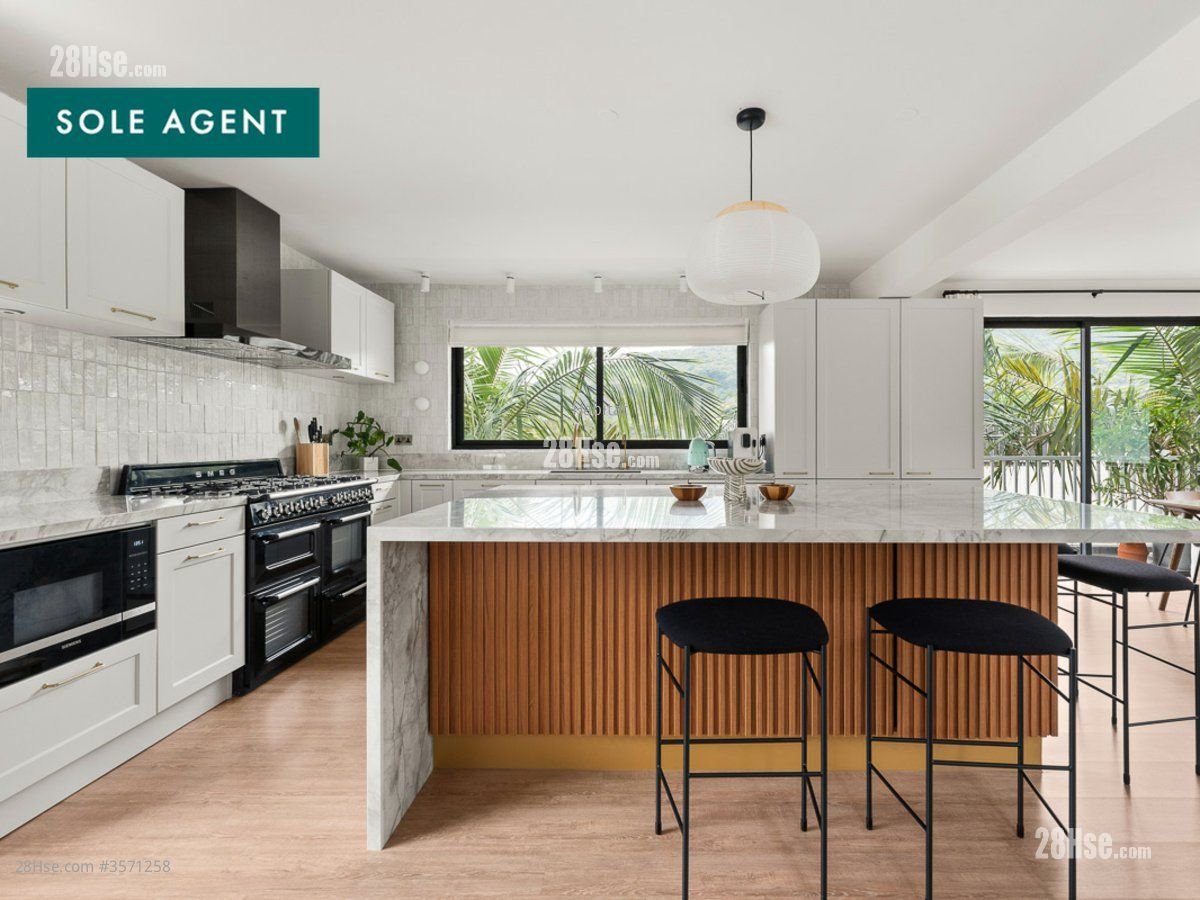 水口 售盤 3 房 , 3 浴室 2,100 平方呎 水口 售盤 3 房 , 3 浴室 2,100 平方呎