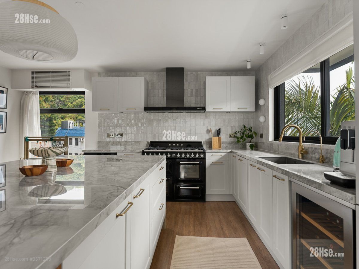 水口 售盤 3 房 , 3 浴室 2,100 平方呎 水口 售盤 3 房 , 3 浴室 2,100 平方呎