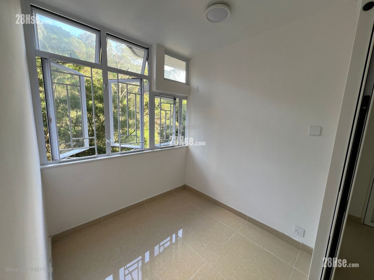 Kwong Yuen Estate Sell 3 Bedrooms , 1 Bathroom 544 ft² Kwong Yuen Estate Sell 3 Bedrooms , 1 Bathroom 544 ft²