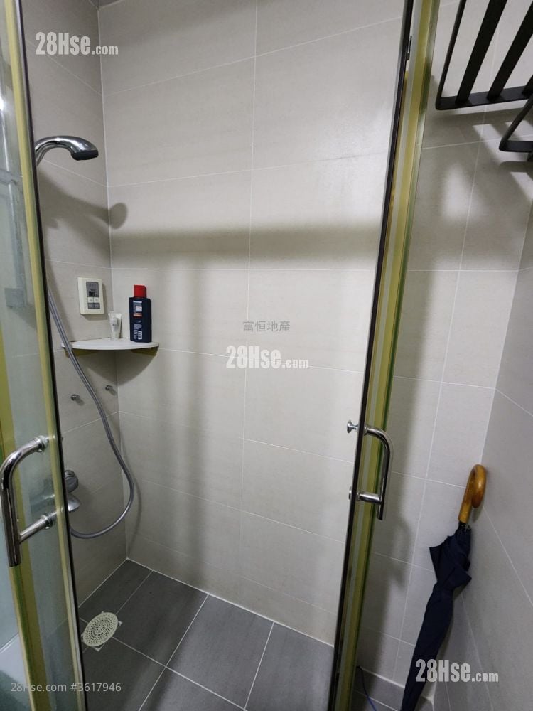 Kellet Court Sell 2 Bedrooms , 1 Bathroom 296 ft² Kellet Court Sell 2 Bedrooms , 1 Bathroom 296 ft²
