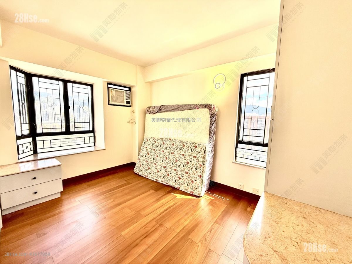 Shatin Plaza Sell 3 Bedrooms , 2 Bathrooms 836 ft² Shatin Plaza Sell 3 Bedrooms , 2 Bathrooms 836 ft²