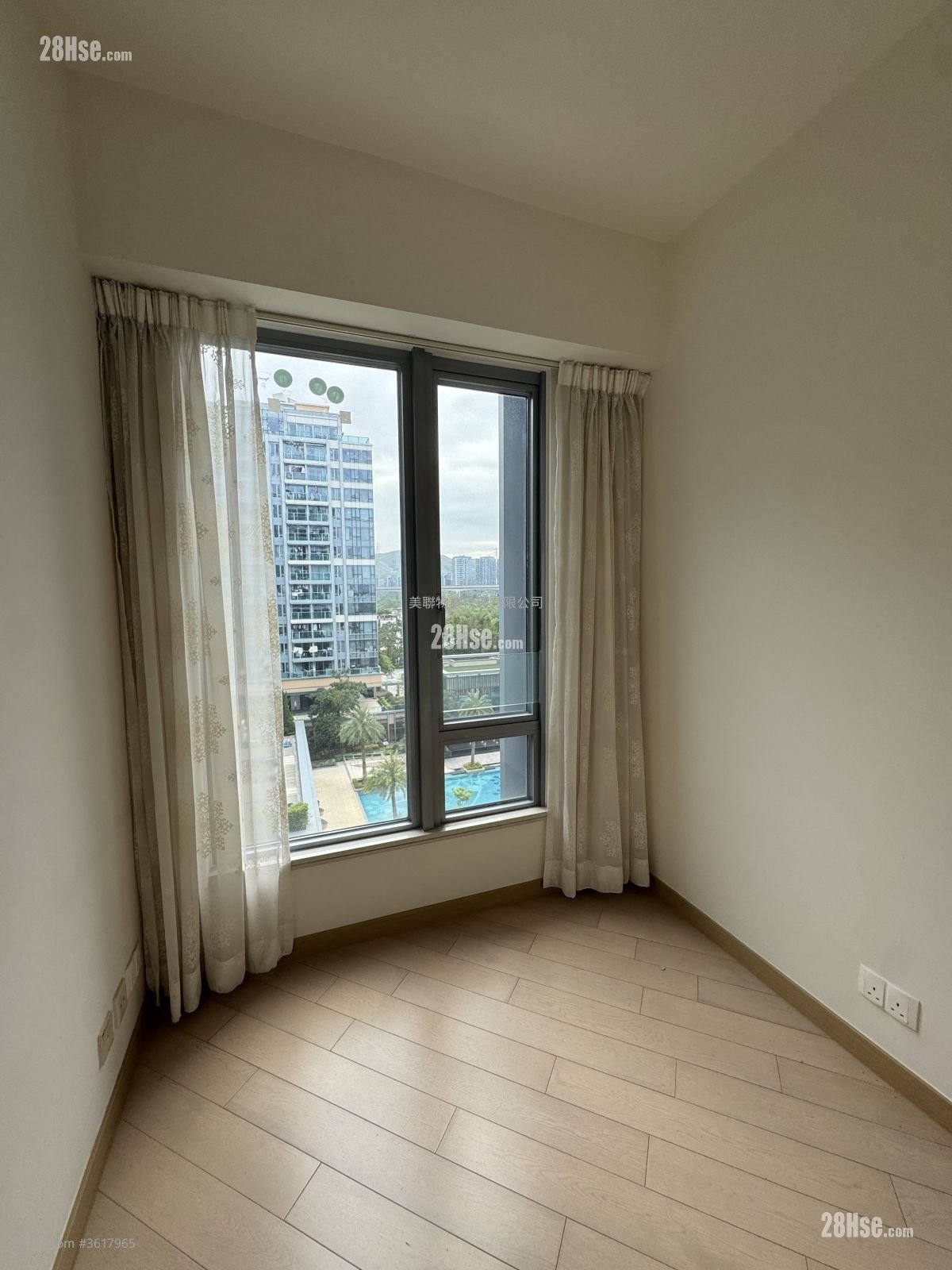 峻峦 租盘 935 平方尺 峻峦 租盘 935 平方尺