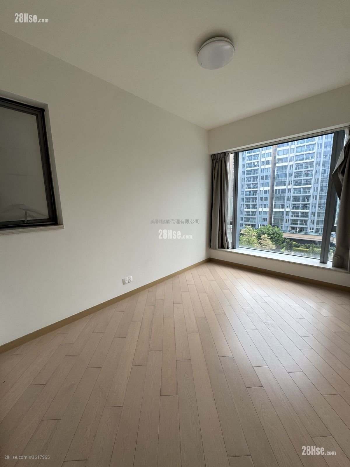 峻峦 租盘 935 平方尺 峻峦 租盘 935 平方尺