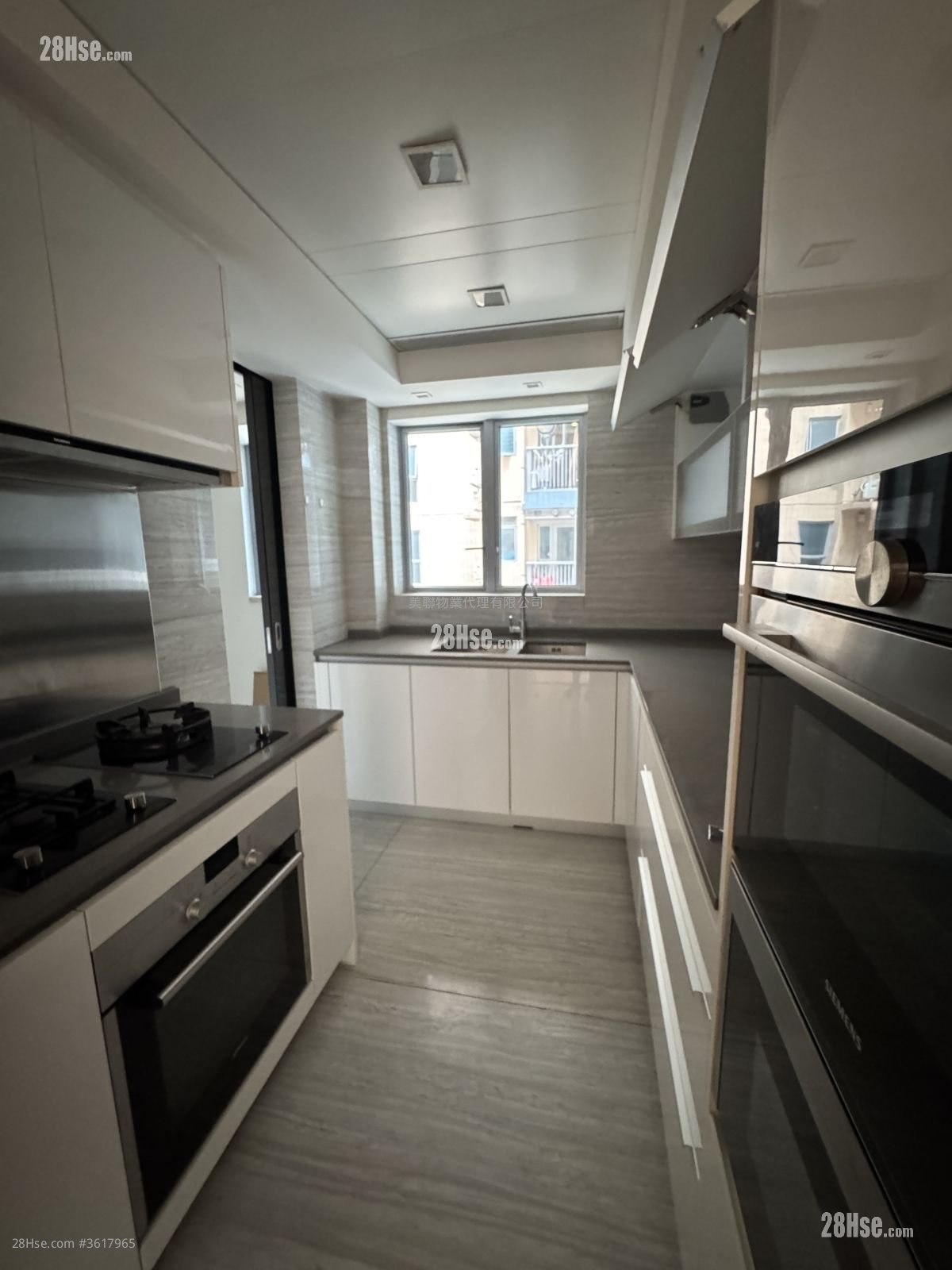 峻峦 租盘 935 平方尺 峻峦 租盘 935 平方尺