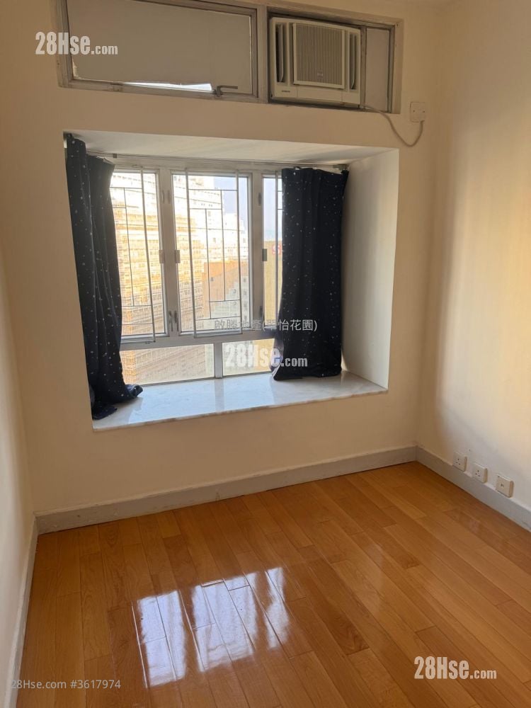 Greenfield Garden Rental 2 Bedrooms , 1 Bathroom 383 ft²