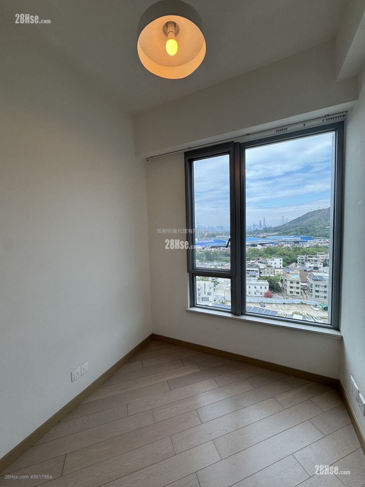 峻峦 租盘 583 平方尺 峻峦 租盘 583 平方尺