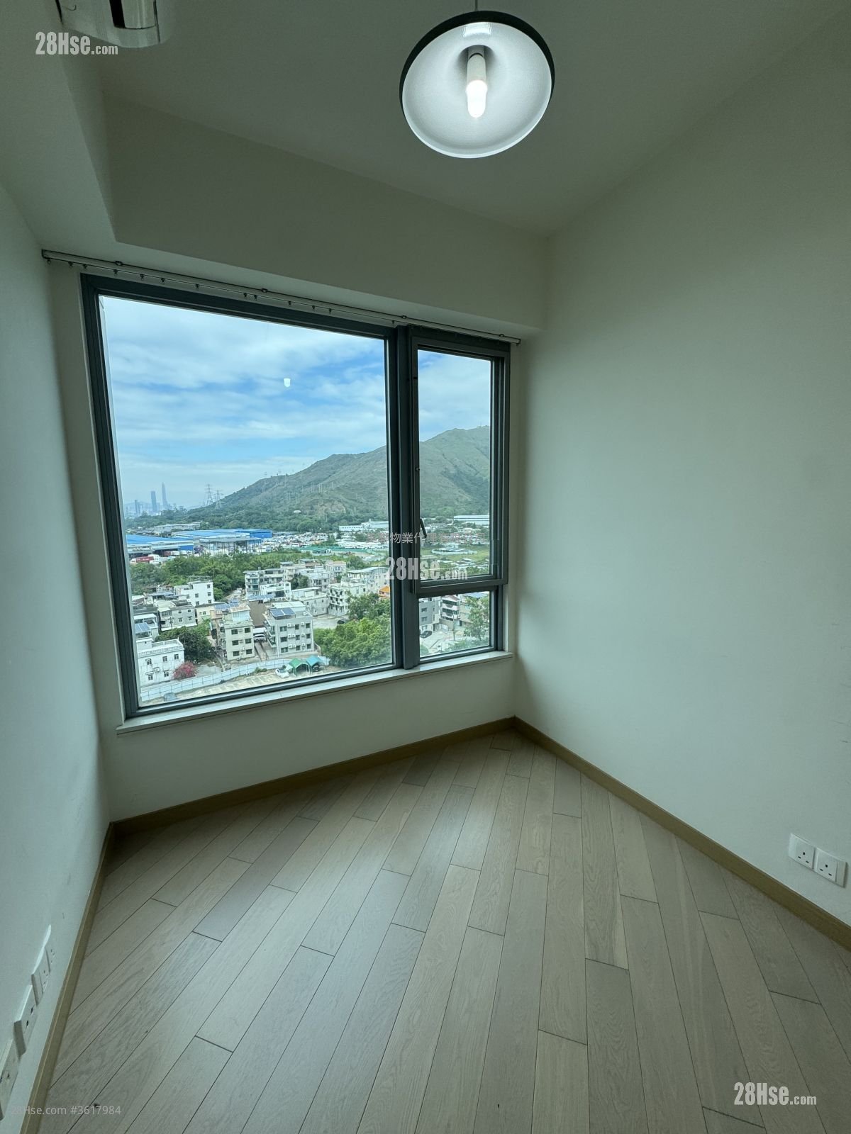 峻峦 租盘 583 平方尺 峻峦 租盘 583 平方尺