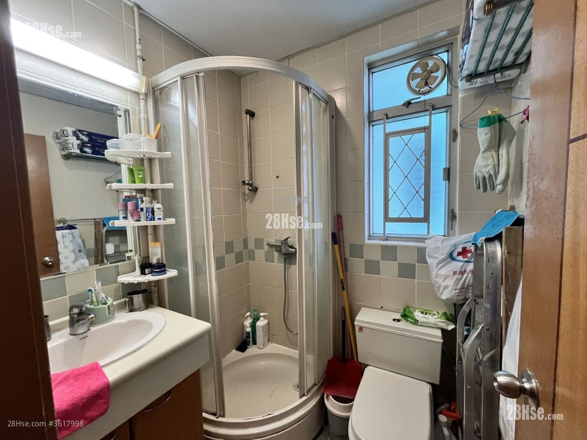 Tin Fu Court Sell 3 Bedrooms 650 ft² Tin Fu Court Sell 3 Bedrooms 650 ft²