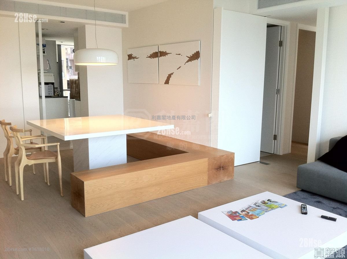 Seymour Sell 4 Bedrooms , 2 Bathrooms 1,398 ft² Seymour Sell 4 Bedrooms , 2 Bathrooms 1,398 ft²