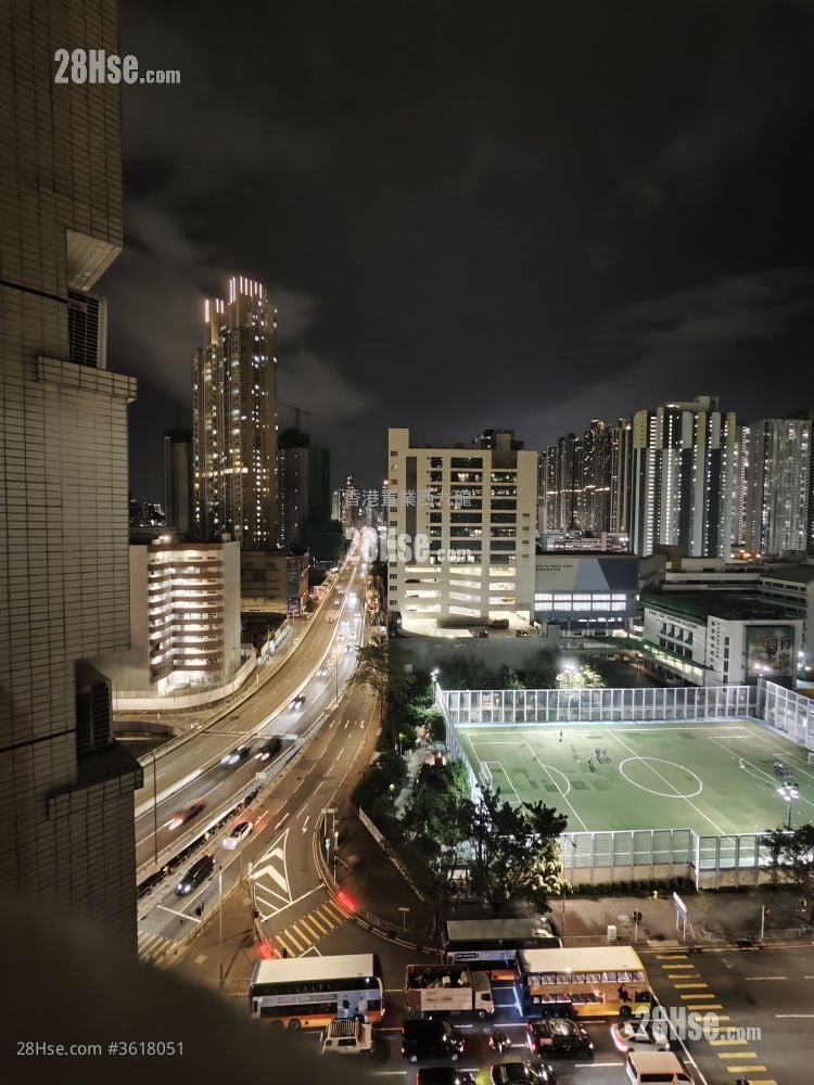 balcony: The Pacifica Sell 3 Bedrooms , 1 Bathroom 554 ft² balcony: The Pacifica Sell 3 Bedrooms , 1 Bathroom 554 ft²