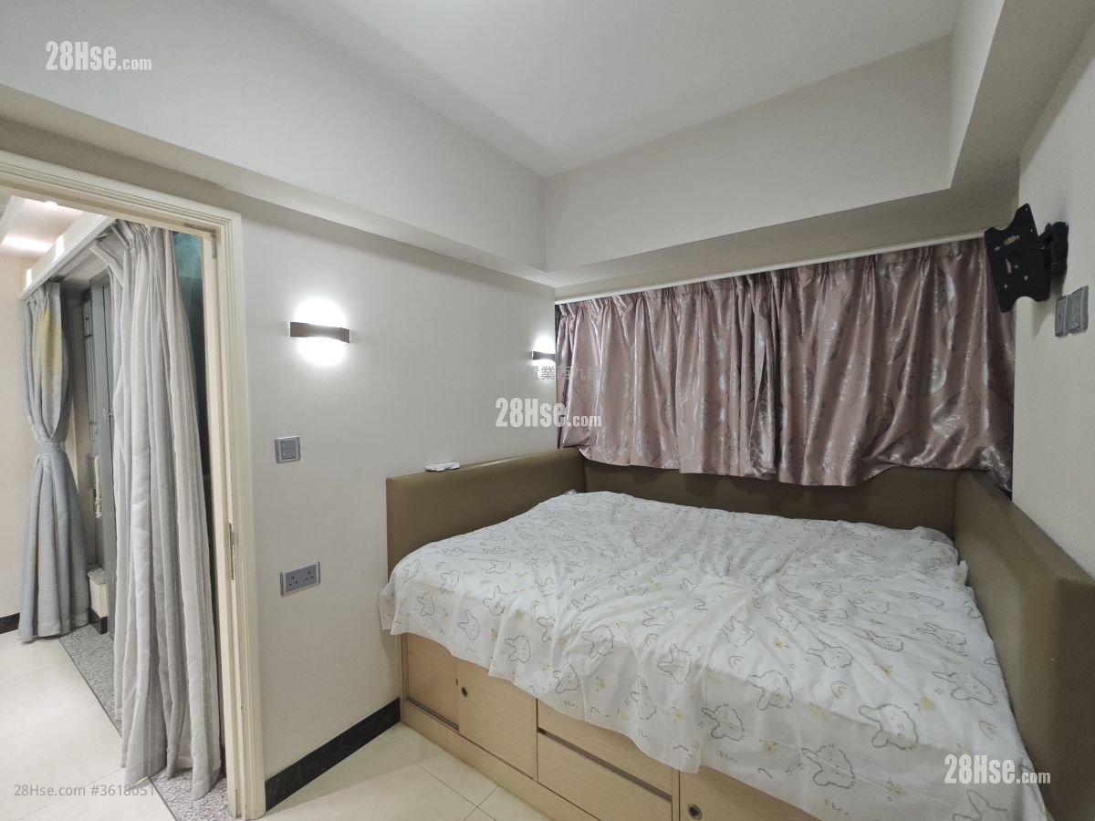 master room: The Pacifica Sell 3 Bedrooms , 1 Bathroom 554 ft² master room: The Pacifica Sell 3 Bedrooms , 1 Bathroom 554 ft²