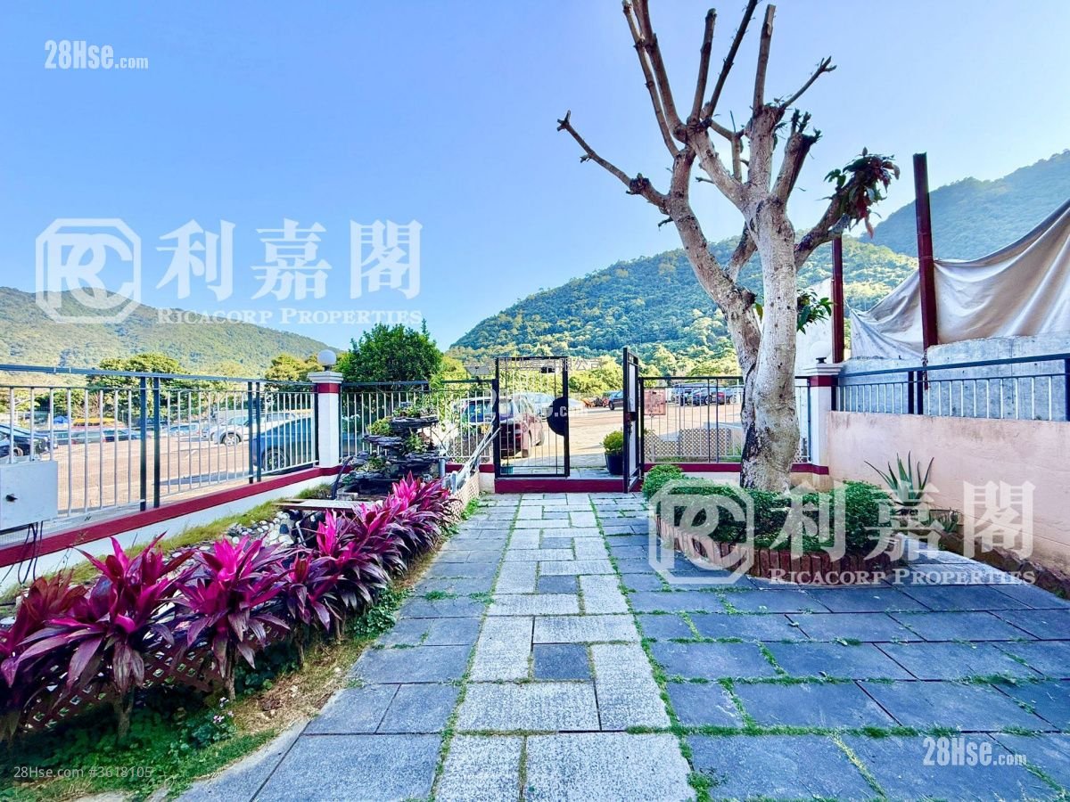 西徑村 售盤 4 房 , 2 浴室 2,100 平方呎 西徑村 售盤 4 房 , 2 浴室 2,100 平方呎