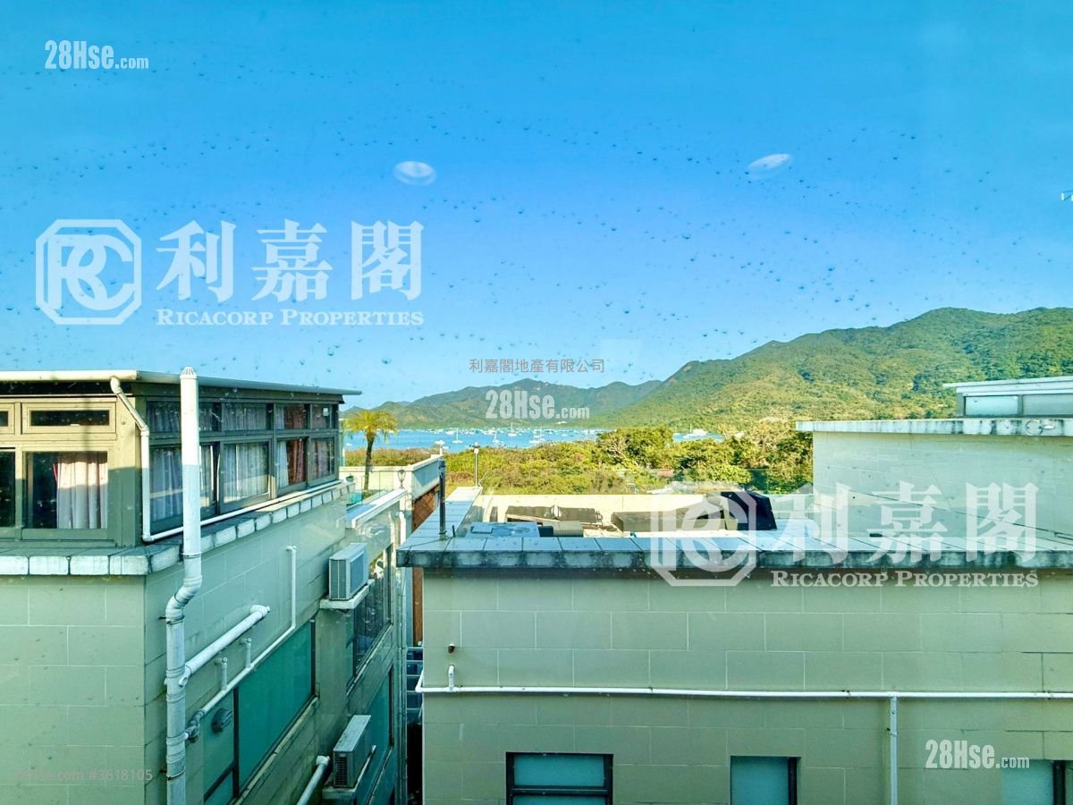 西徑村 售盤 4 房 , 2 浴室 2,100 平方呎 西徑村 售盤 4 房 , 2 浴室 2,100 平方呎