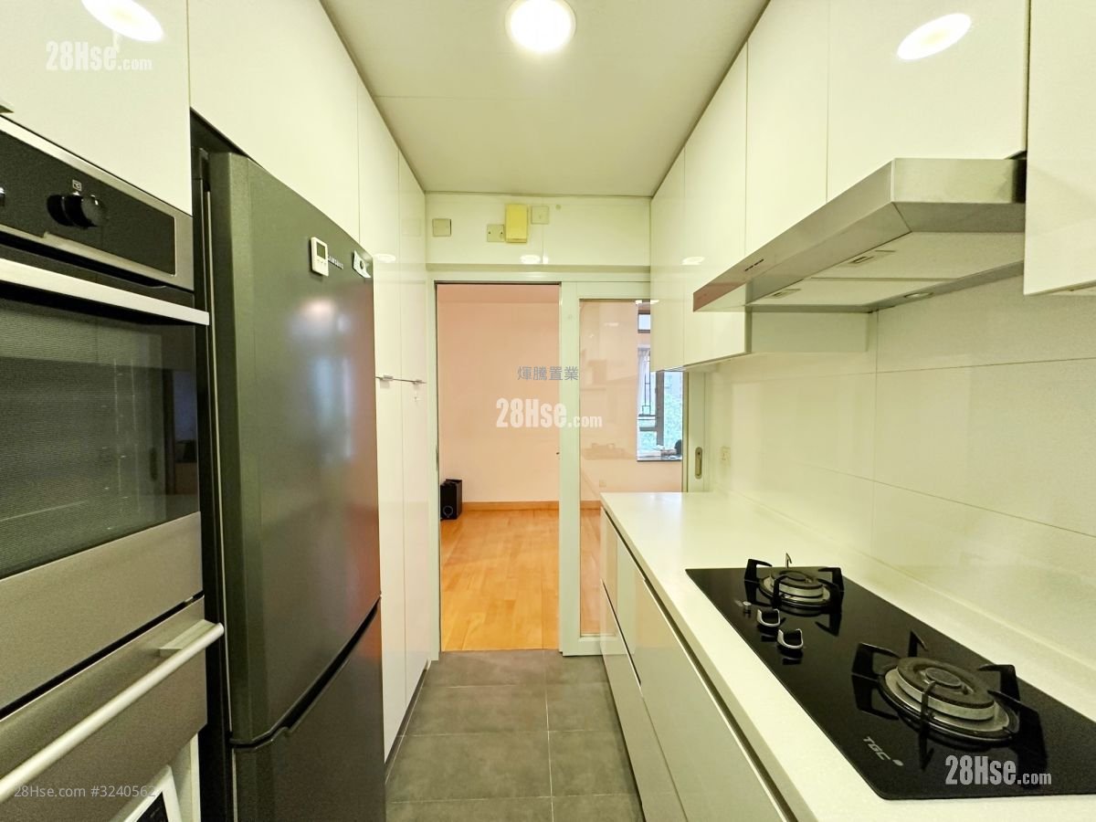 Hollywood Terrace Rental 3 Bedrooms , 2 Bathrooms 733 ft² Hollywood Terrace Rental 3 Bedrooms , 2 Bathrooms 733 ft²