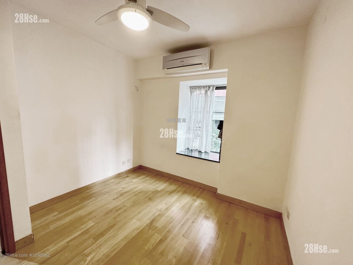 Hollywood Terrace Rental 3 Bedrooms , 2 Bathrooms 733 ft² Hollywood Terrace Rental 3 Bedrooms , 2 Bathrooms 733 ft²