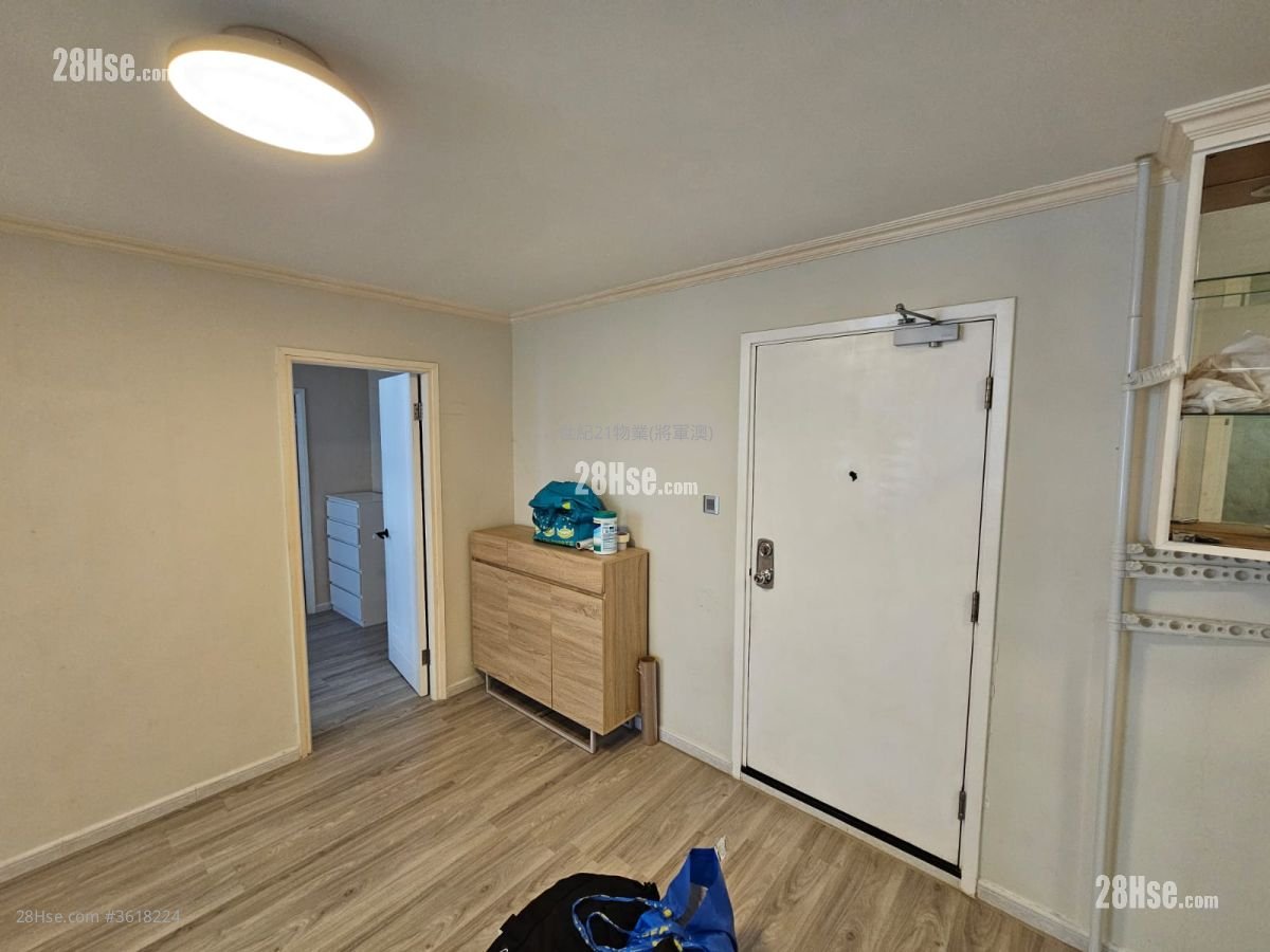 Kwong Ming Court Sell 646 ft² Kwong Ming Court Sell 646 ft²