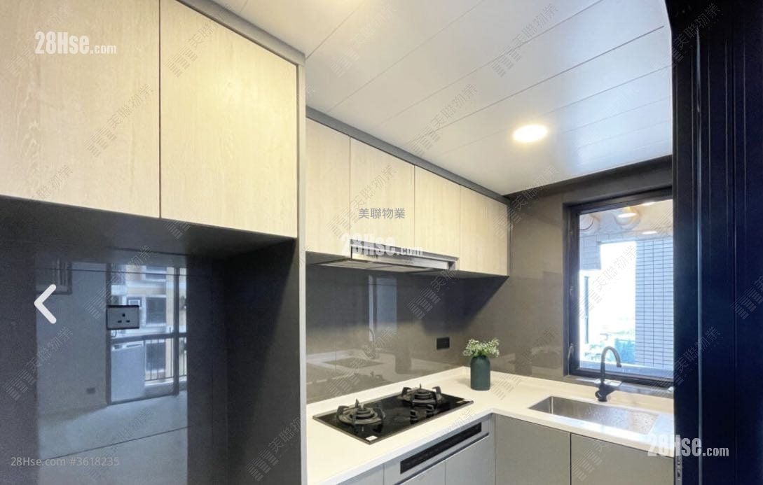 The Sherwood Sell 3 Bedrooms , 1 Bathroom 594 ft² The Sherwood Sell 3 Bedrooms , 1 Bathroom 594 ft²