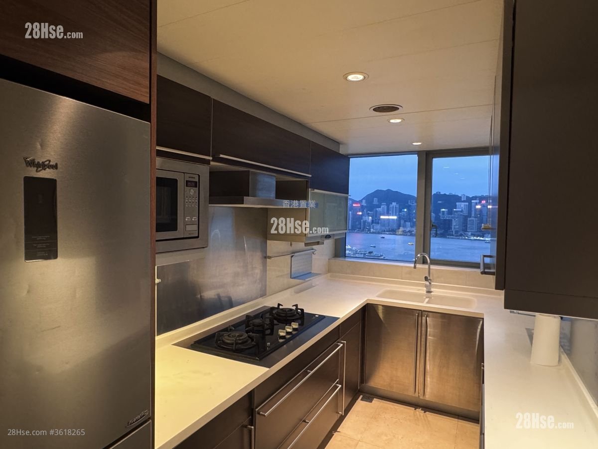 The Harbourside Rental 3 Bedrooms , 4 Bathrooms 1,049 ft² The Harbourside Rental 3 Bedrooms , 4 Bathrooms 1,049 ft²