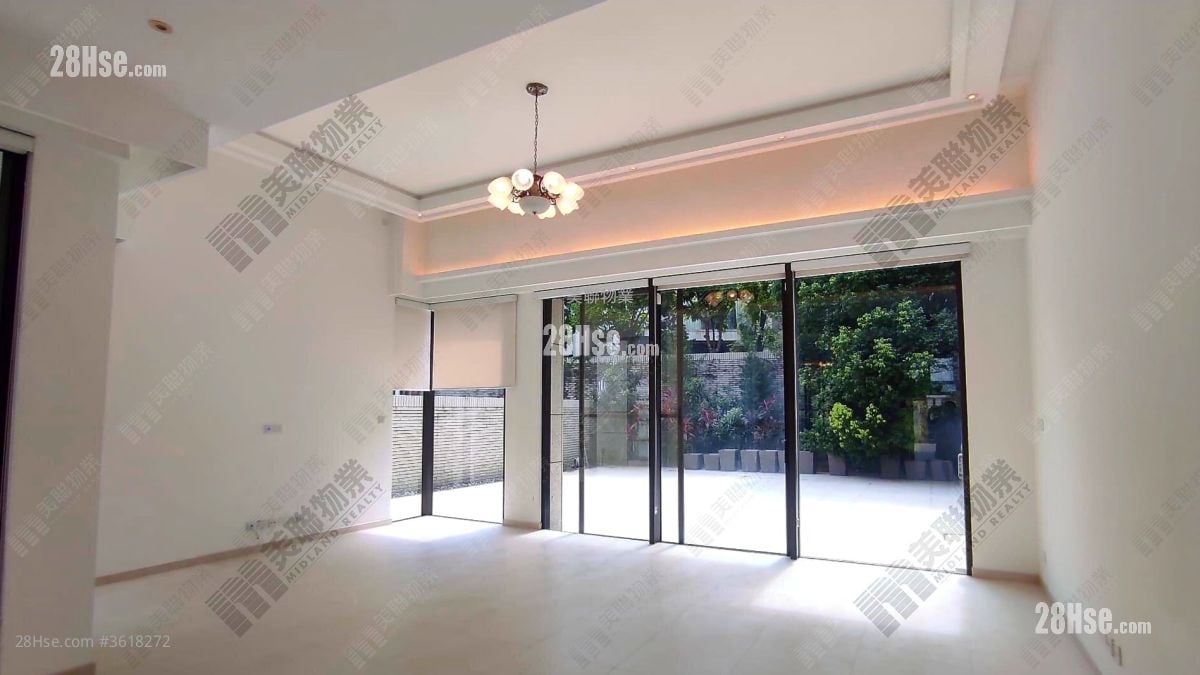 Valais Sell 4 Bedrooms , 5+ Bathrooms 2,792 ft² Valais Sell 4 Bedrooms , 5+ Bathrooms 2,792 ft²