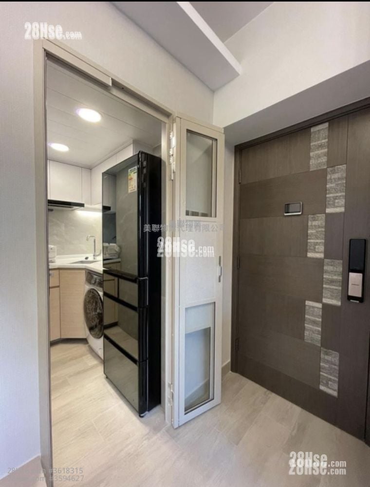 Tuen Mun Town Plaza Sell 2 Bedrooms , 1 Bathroom 369 ft² Tuen Mun Town Plaza Sell 2 Bedrooms , 1 Bathroom 369 ft²