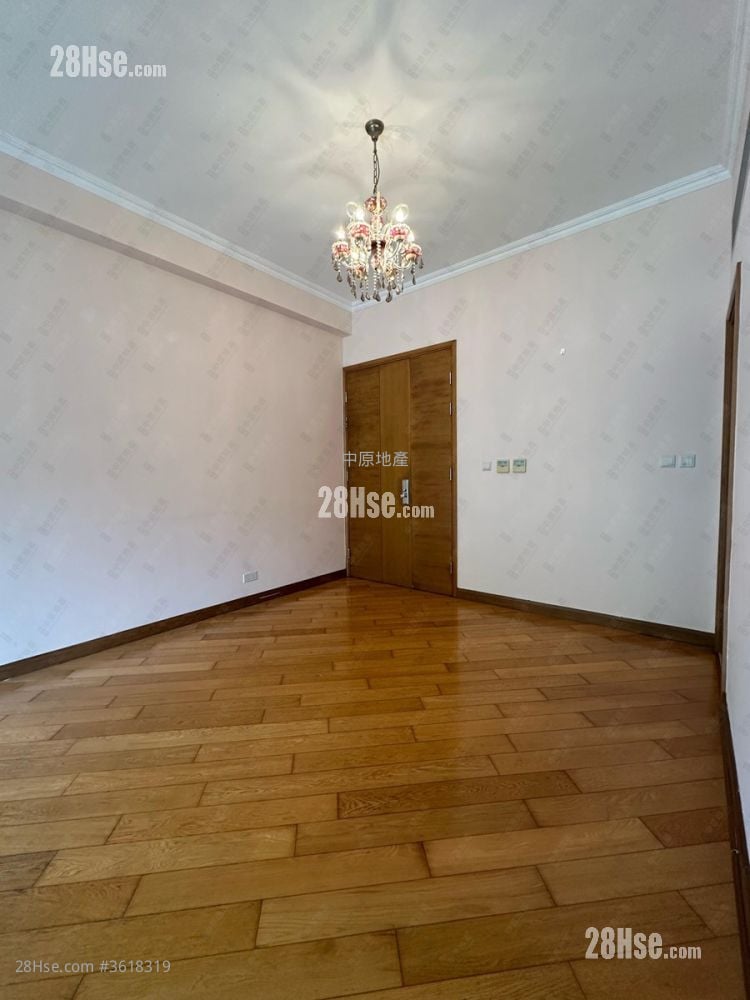 Peak One Sell 4 Bedrooms 1,166 ft² Peak One Sell 4 Bedrooms 1,166 ft²