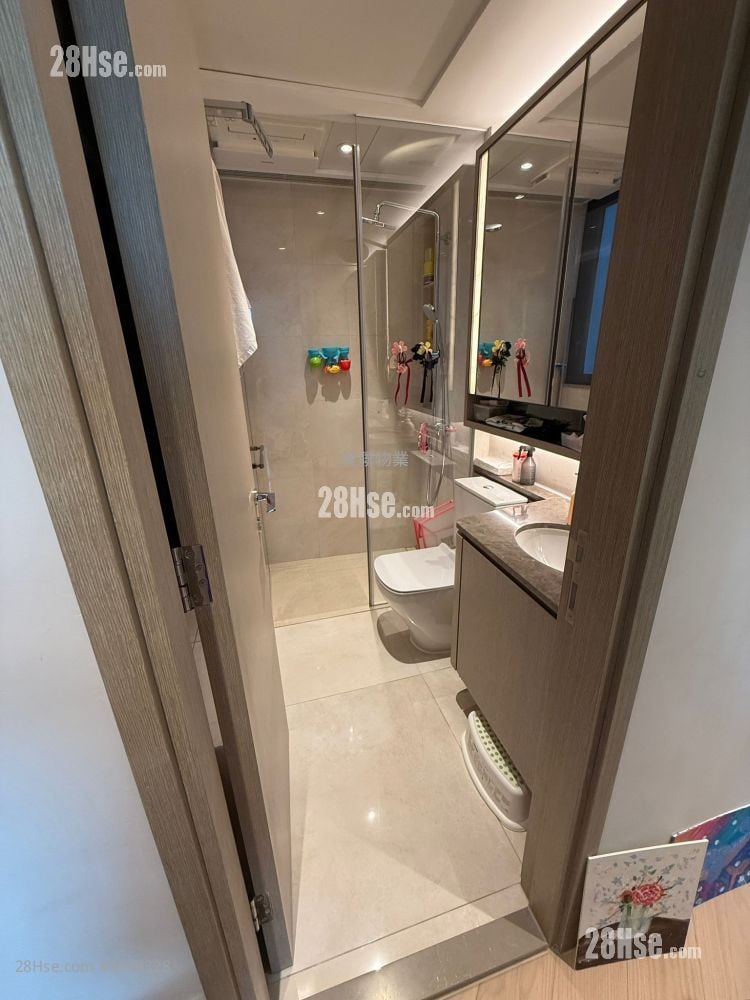 The Southside Sell 3 Bedrooms , 2 Bathrooms 919 ft² The Southside Sell 3 Bedrooms , 2 Bathrooms 919 ft²