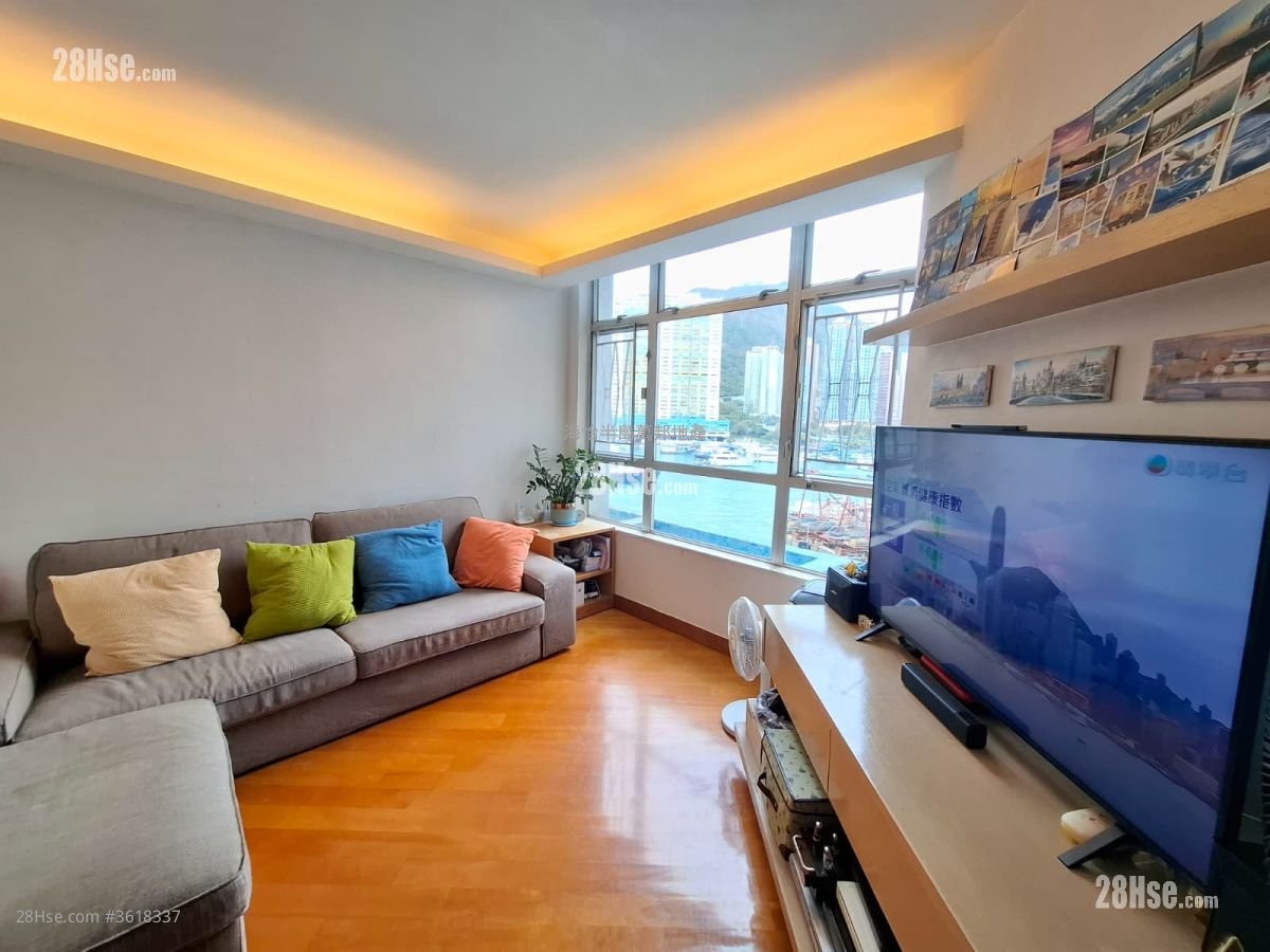 South Horizons Sell 4 Bedrooms , 2 Bathrooms 721 ft²