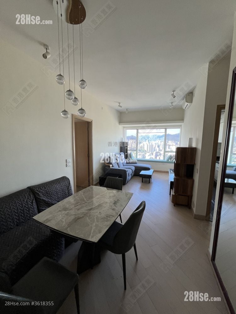 living room: The Masterpiece Sell 1 Bedroom , 2 Bathrooms 816 ft² living room: The Masterpiece Sell 1 Bedroom , 2 Bathrooms 816 ft²