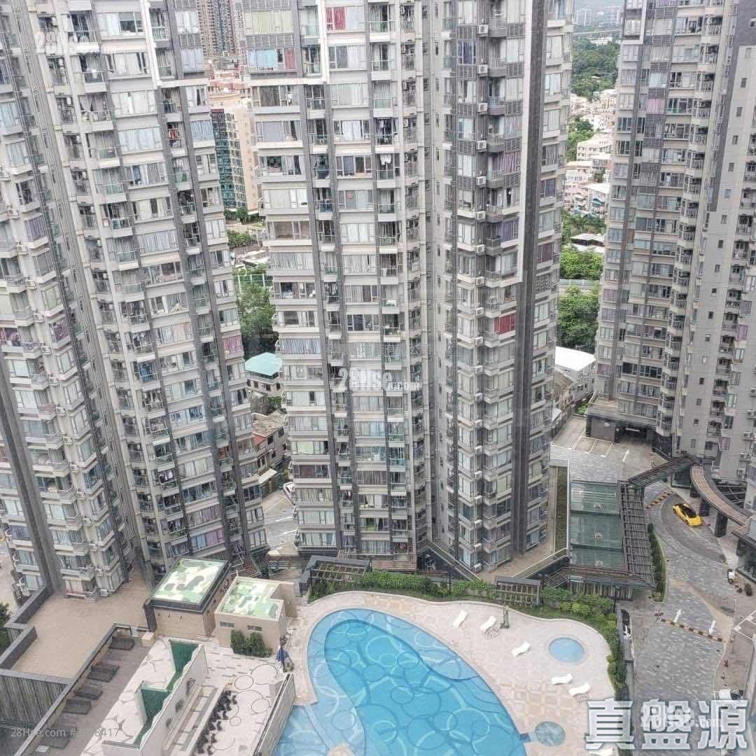 The Reach Sell 2 Bedrooms 355 ft² The Reach Sell 2 Bedrooms 355 ft²