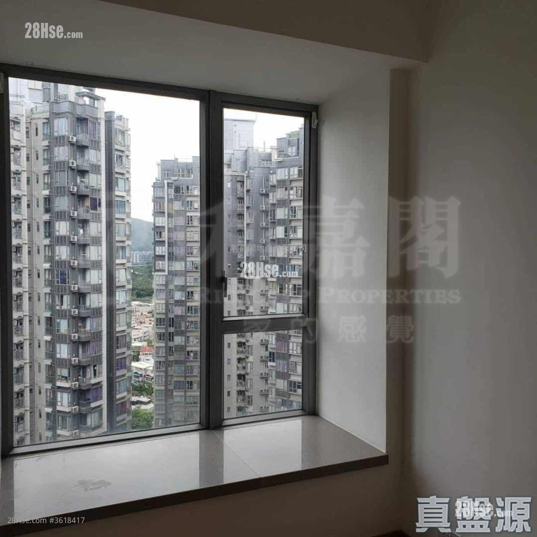 The Reach Sell 2 Bedrooms 355 ft² The Reach Sell 2 Bedrooms 355 ft²