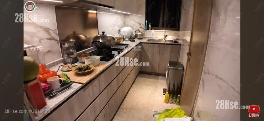 毕架金峰 售盘 3 房 1,033 平方尺 毕架金峰 售盘 3 房 1,033 平方尺